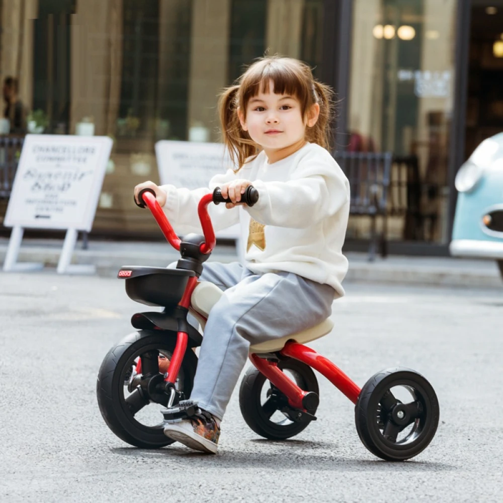 Bicicletă pentru copii cu trei roți / Tricicletă pliabilă cu pedale, scaun ergonomic și coșuleț de depozitare